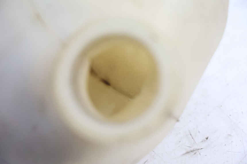 photo de VASO DE EXPANSÃO PEUGEOT SATELIS 125 (2006 - 2009) - Zoom do estado de desgaste