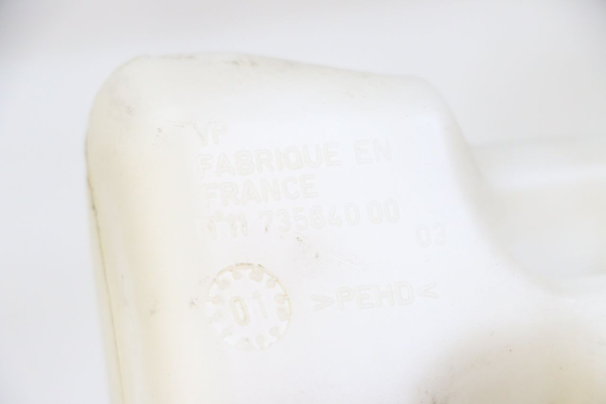 photo de VASO DE EXPANSÃO PEUGEOT SPEEDFIGHT 2 LC 50 (2000 - 2009) - Detalhe da peça