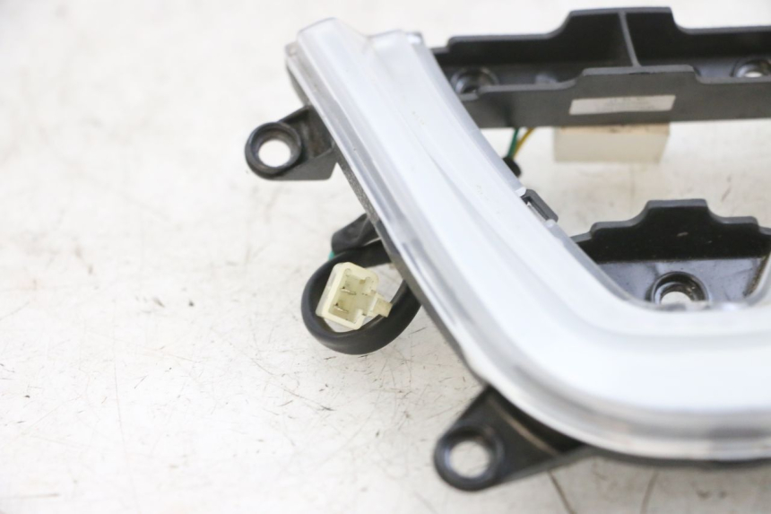 photo de Luz de posição PEUGEOT DJANGO 4T 50 (2014 - 2019) - Pontos de fixação