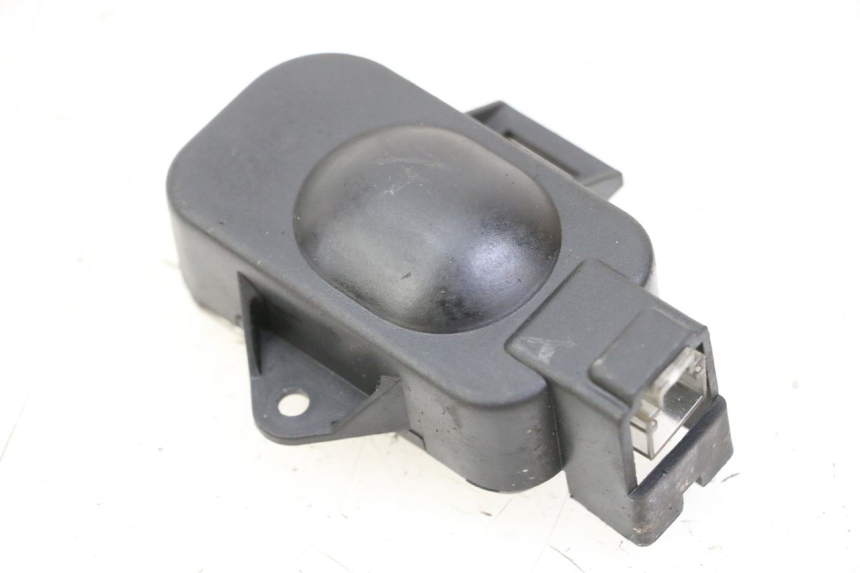 photo de Luz de posição HONDA FES S-WING SWING ABS 125 (2007 - 2015) - Outro ângulo de visão