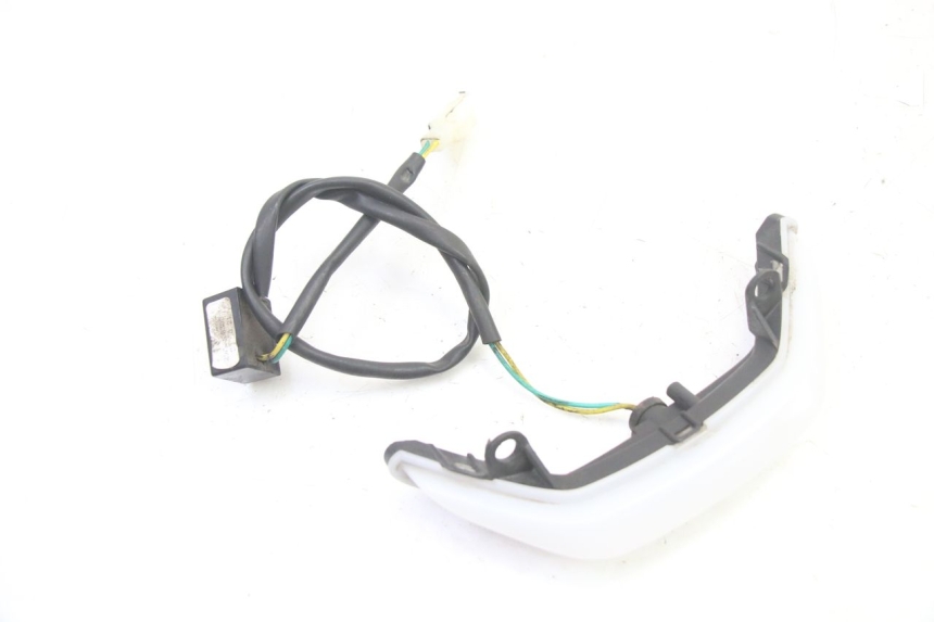 photo de Luz de posição PEUGEOT KISBEE 4T 50 (2018 - 2022) - Vista principal