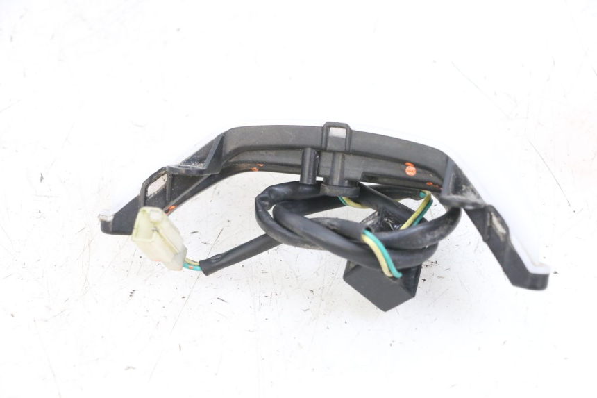 photo de Luz de posição PEUGEOT KISBEE 4T 50 (2018 - 2022) - Ampliação técnica
