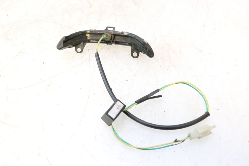 photo de Luz de posição PEUGEOT KISBEE 4T 50 (2018 - 2022) - Outro ângulo de visão