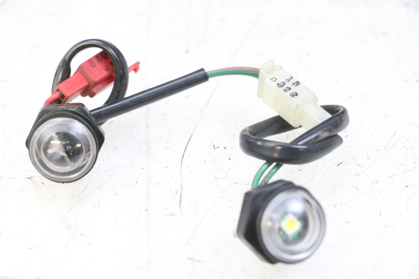 photo de Luz de posição KYMCO X-TOWN XTOWN 125 (2016 - 2021) - Zoom do estado de desgaste