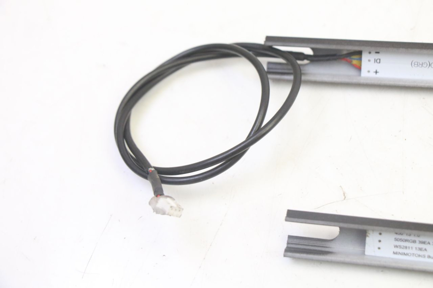 photo de Luz de posição DUALTRON MINI SPECIAL 1 - Vista geral