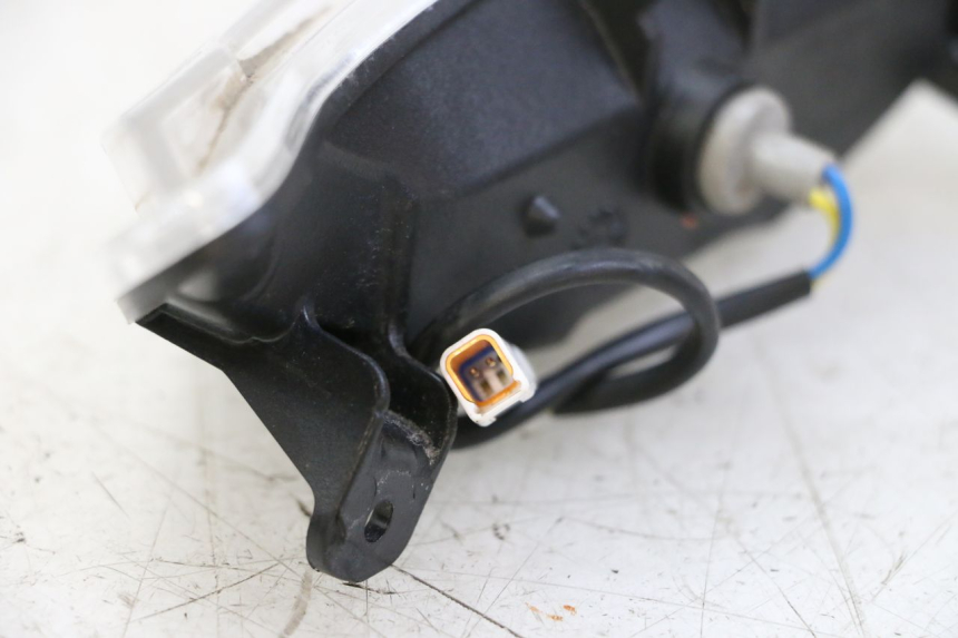 photo de Luz de posição PIAGGIO MP3 500 (2014 - 2017) - Zoom do estado de desgaste