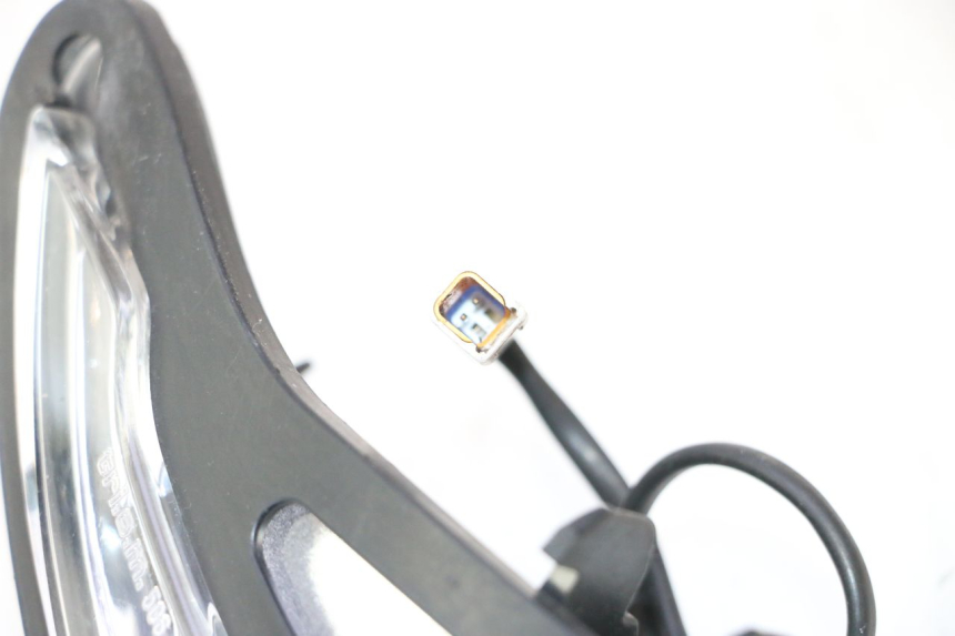 photo de Luz de posição PIAGGIO MP3 500 (2016 - 2018) - Zoom do estado de desgaste