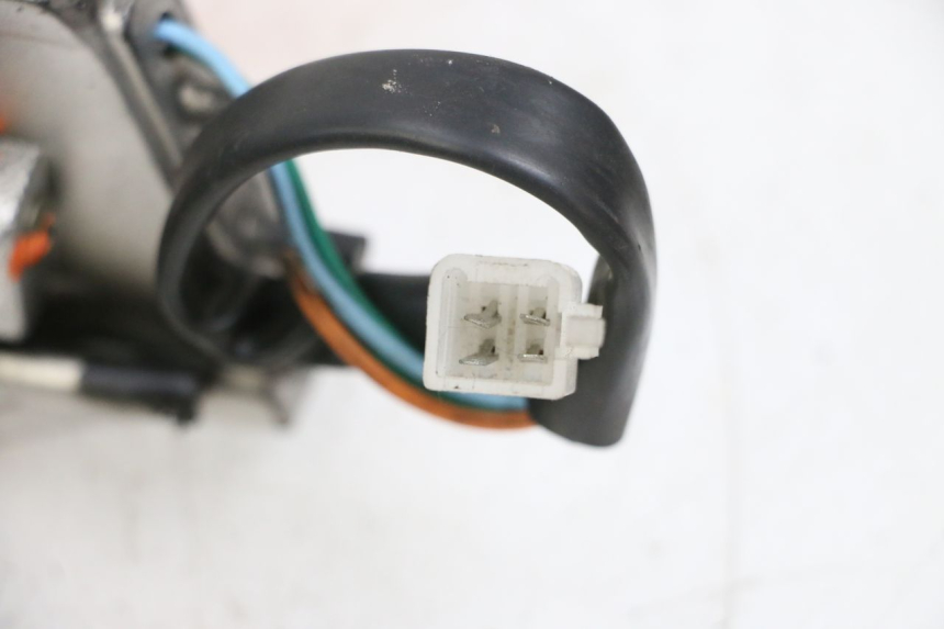 photo de Luz de posição EFUN PUSA 1 - Pontos de fixação