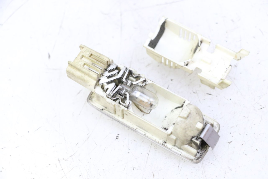 photo de Luz de presença PEUGEOT SATELIS 125 (2013 - 2018) - Pontos de fixação