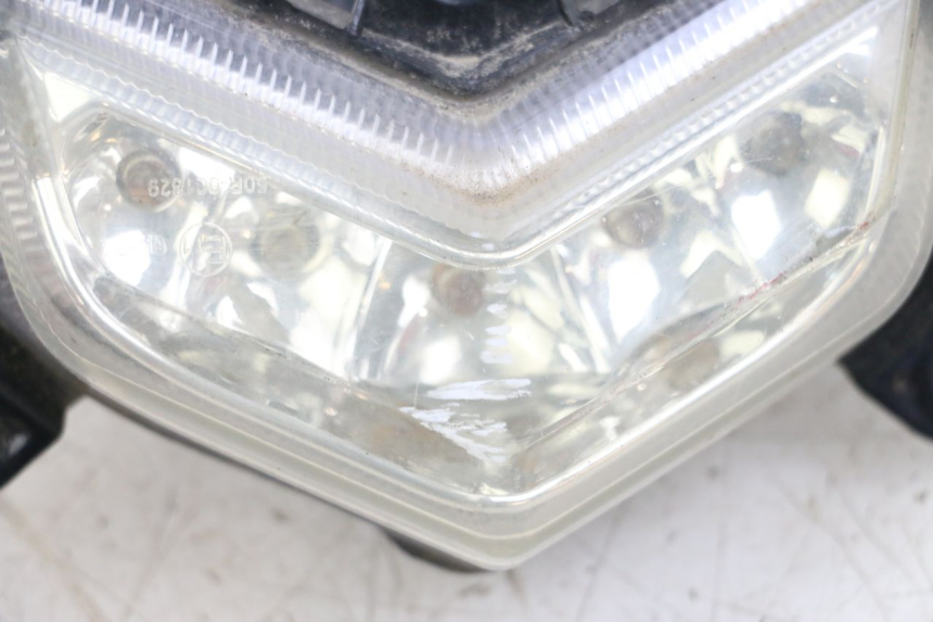 photo de Luz de posição VASTRO STREET X 4T 50 (2016 - 2021) - Ampliação técnica