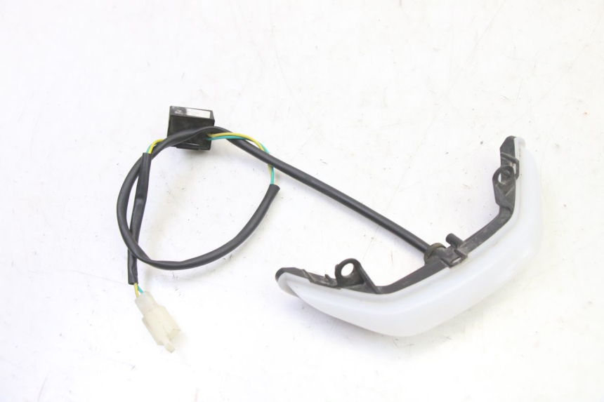 photo de Luz de posição PEUGEOT STREETZONE I NAKED 2T 50 (2018 - 2020) - Vista principal