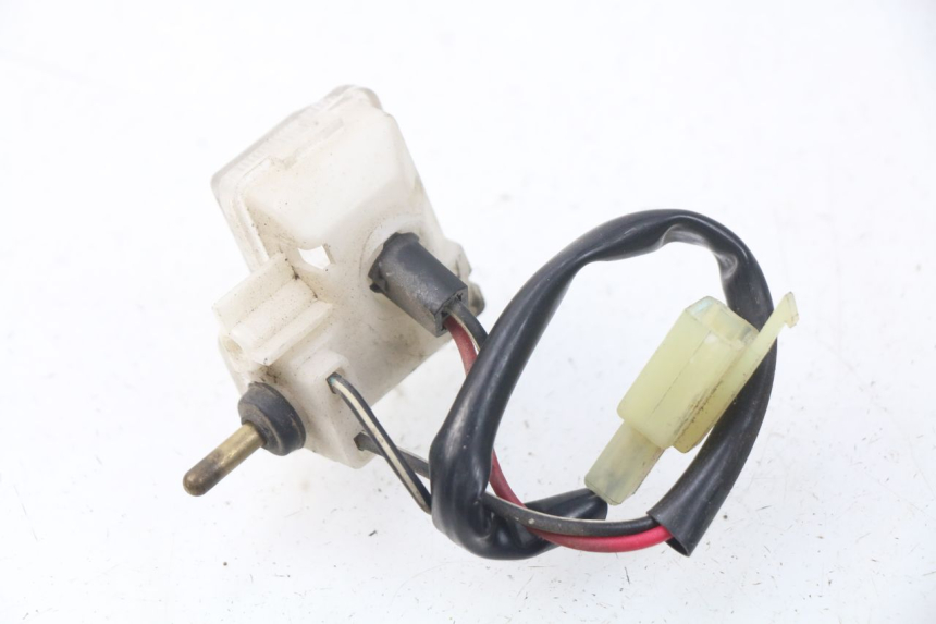 photo de Luz de posição SUZUKI UC EPICURO 125 (1999 - 2003) - Zoom do estado de desgaste