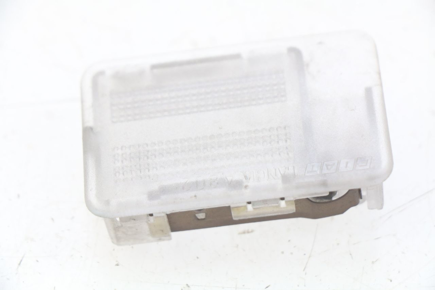 photo de Luz de posição PIAGGIO X9 EVOLUTION 125 (2003 - 2007) - Zoom do estado de desgaste