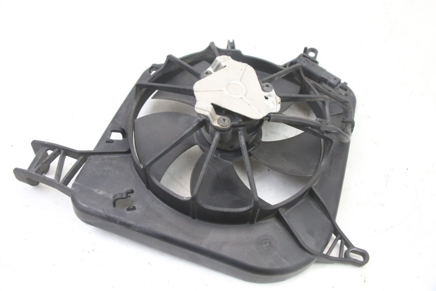 photo de VENTILADOR BMW S RR ABS S1000RR 1000 (2015 - 2018) - Outro ângulo de visão
