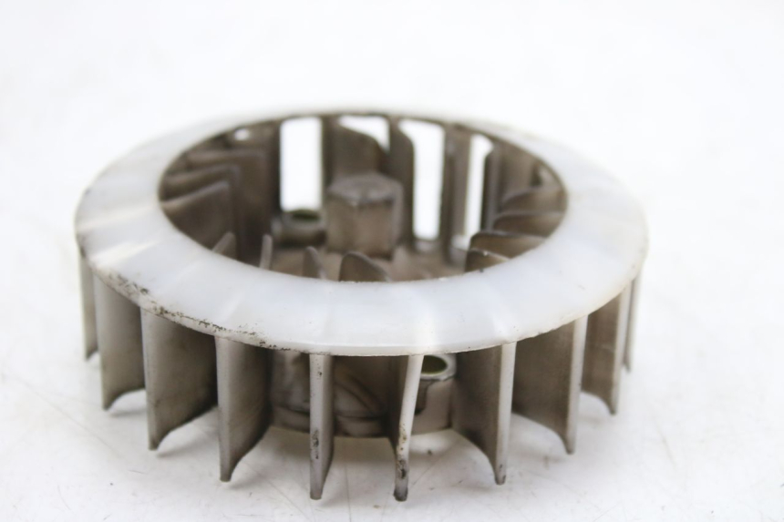 photo de VENTILADOR TNT MOTOR BOSTON 4T 50 (2018 - 2025) - Zoom do estado de desgaste