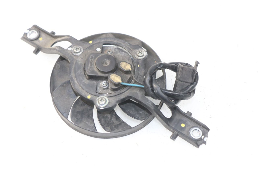 photo de VENTILADOR SUZUKI BURGMAN 125 (2007 - 2014) - Outro ângulo de visão