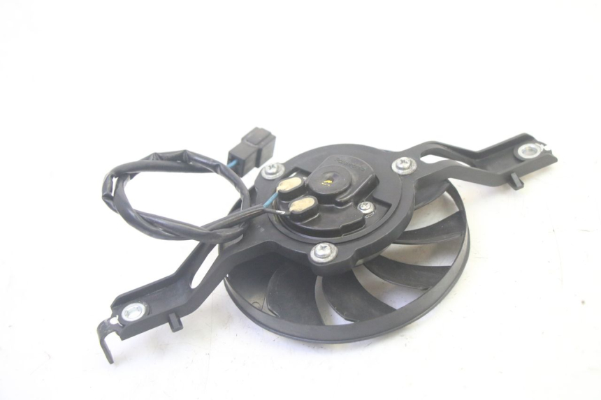 photo de VENTILADOR SUZUKI BURGMAN 125 (2007 - 2014) - Outro ângulo de visão