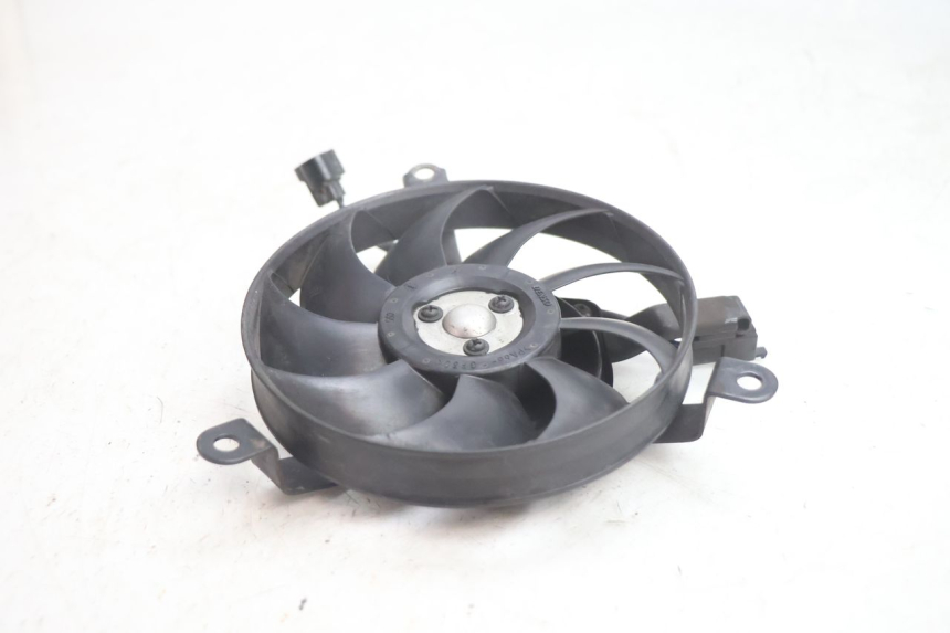 photo de VENTILADOR SUZUKI BURGMAN EXECUTIVE ABS 650 (2006 - 2012) - Zoom do estado de desgaste