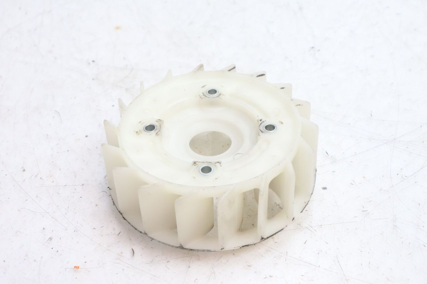photo de VENTILADOR YAMAHA BW'S BWS 125 (2010 - 2013) - Outro ângulo de visão