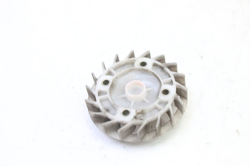 photo de VENTILADOR ORCAL CAVARO 4T 50 (2019 - 2023) - Zoom do estado de desgaste