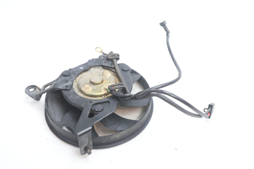 photo de VENTILADOR HONDA CB F HORNET 600 (2005 - 2006) - Zoom do estado de desgaste