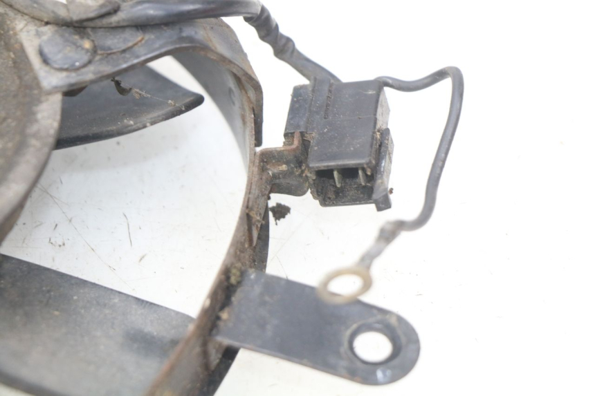 photo de VENTILADOR HONDA CBR RR FIREBLADE 900 (1992 - 1994) - Outro ângulo de visão