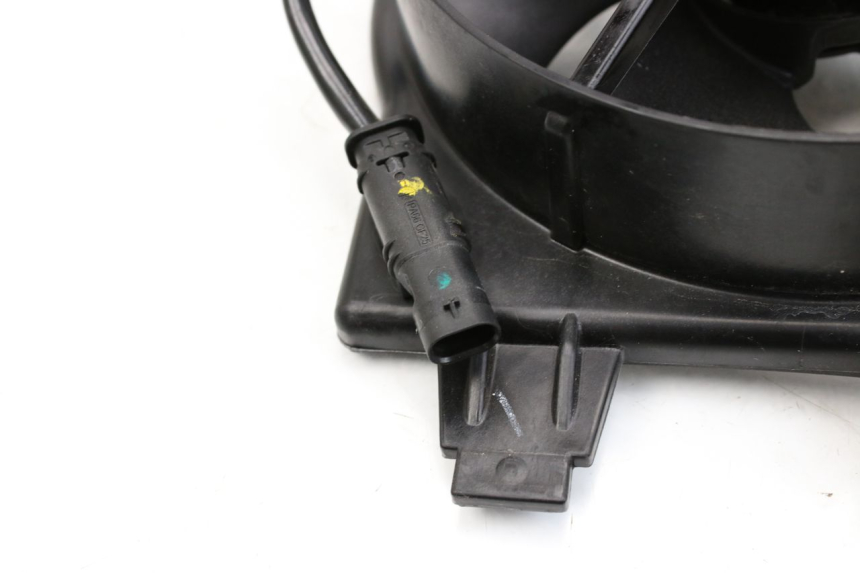 photo de VENTILADOR BMW F GS K81 850 (2018 - 2023) - Outro ângulo de visão