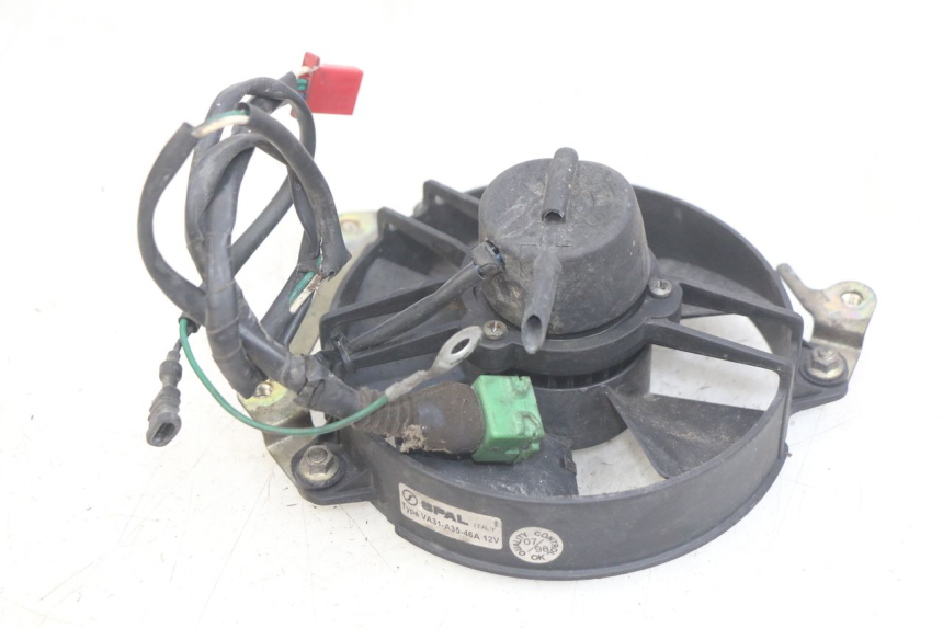 photo de VENTILADOR HONDA FES PANTHEON 2T 125 (1998 - 2002) - Outro ângulo de visão