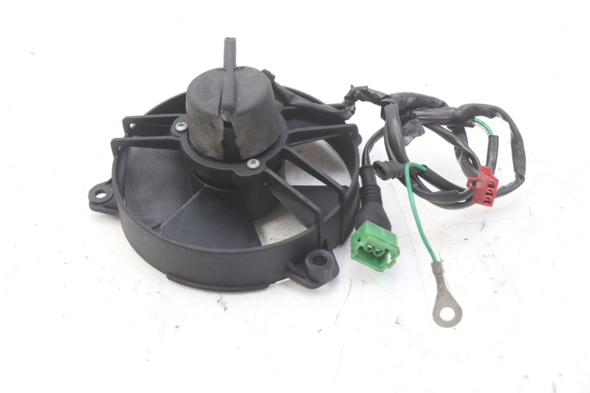 photo de VENTILADOR HONDA FES PANTHEON 2T 125 (1998 - 2002) - Outro ângulo de visão