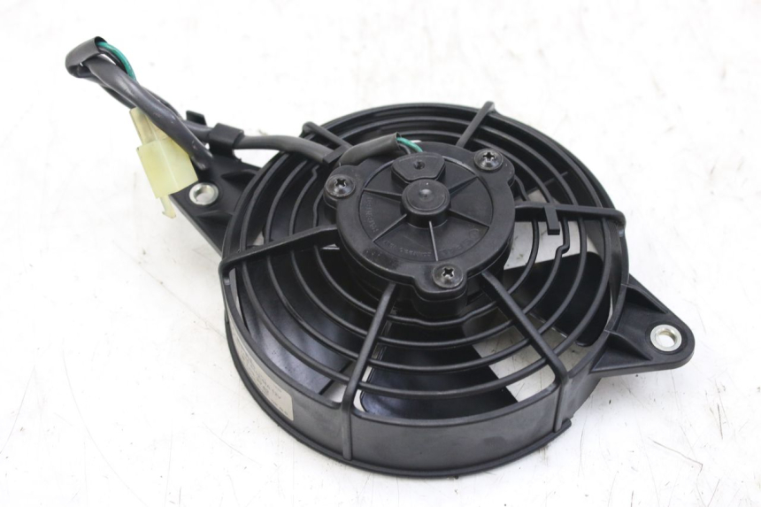 photo de VENTILADOR HONDA FES S-WING SWING ABS 125 (2007 - 2015) - Outro ângulo de visão