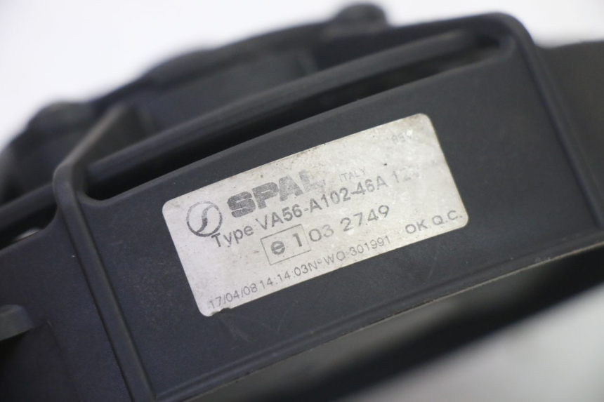 photo de VENTILADOR HONDA FES S-WING SWING ABS 125 (2007 - 2015) - Outro ângulo de visão