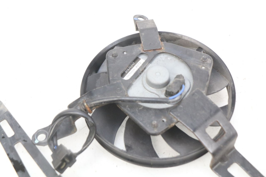 photo de VENTILADOR YAMAHA FJR ABS 1300 (2016 - 2020) - Detalhe da peça