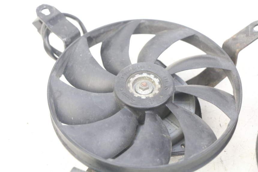 photo de VENTILADOR YAMAHA FJR ABS 1300 (2006 - 2012) - Pontos de fixação