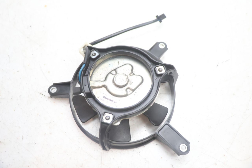 photo de VENTILADOR HONDA FJS SILVER WING SILVERWING 400 (2005 - 2008) - Outro ângulo de visão