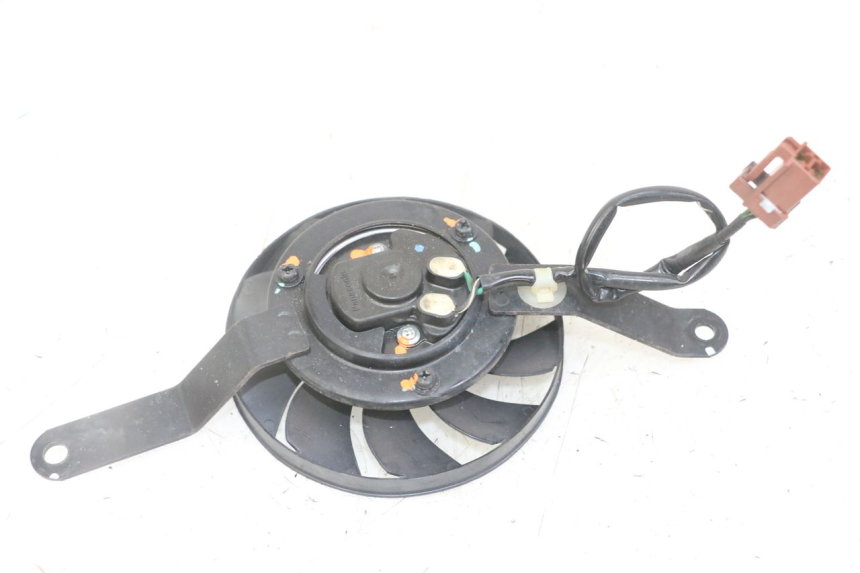 photo de VENTILADOR HONDA FORZA ABS 300 (2013 - 2017) - Detalhe da peça