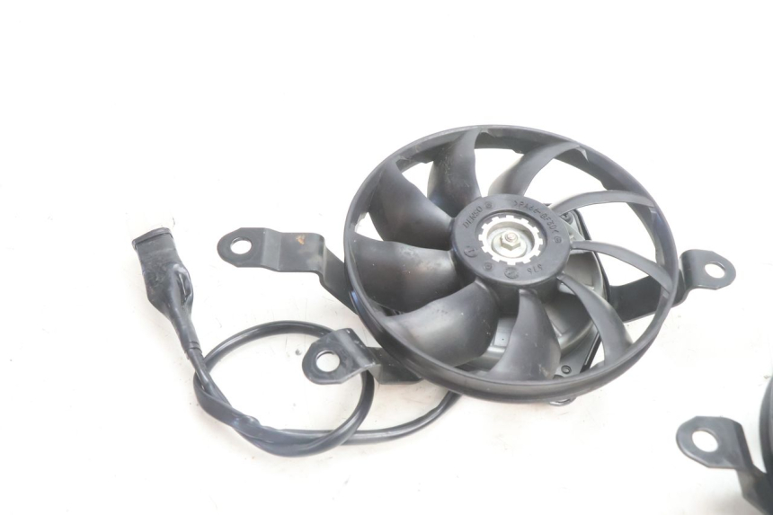 photo de VENTILADOR YAMAHA FZ8 800 (2010 - 2016) - Detalhe da peça