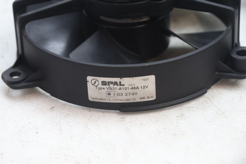 photo de VENTILADOR GILERA GP 800 (2007 - 2013) - Outro ângulo de visão