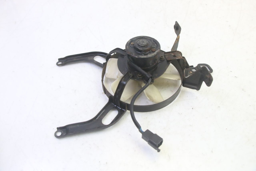 photo de VENTILADOR KAWASAKI GPX R WARBIRD 600 (1988 - 1993) - Zoom do estado de desgaste