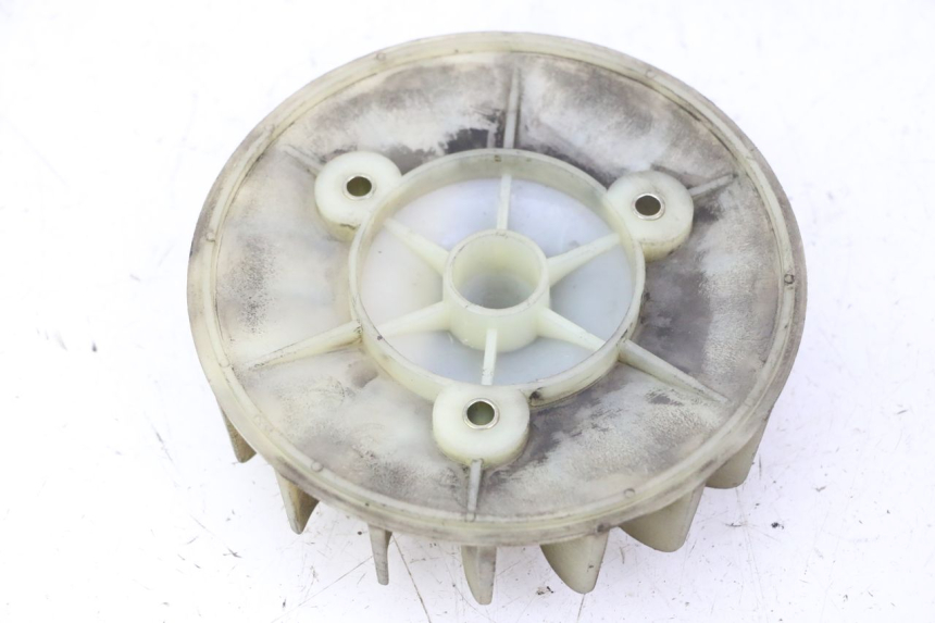 photo de VENTILADOR PEUGEOT KISBEE 2T 50 (2010 - 2017) - Detalhe da peça
