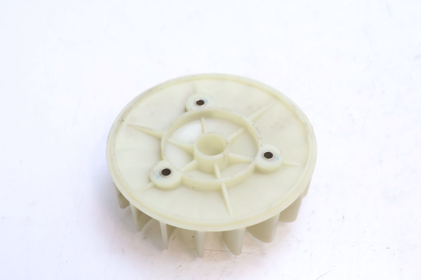 photo de VENTILADOR PEUGEOT KISBEE 2T 50 (2018 - 2022) - Zoom do estado de desgaste
