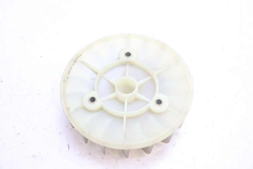 photo de VENTILADOR PEUGEOT KISBEE 2T 50 (2010 - 2017) - Zoom do estado de desgaste
