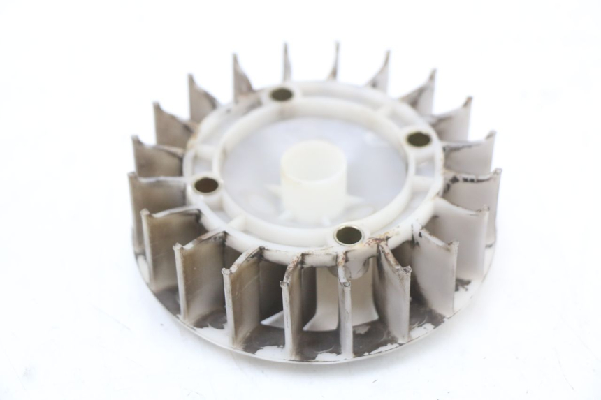 photo de VENTILADOR PEUGEOT KISBEE 4T 50 (2018 - 2022) - Detalhe da peça