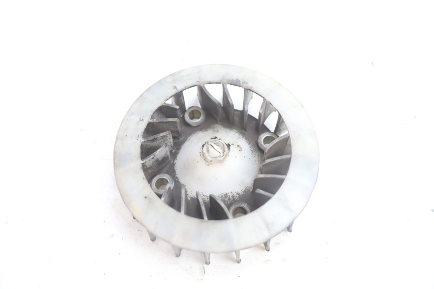 photo de VENTILADOR PEUGEOT KISBEE 4T 50 (2010 - 2017) - Zoom do estado de desgaste