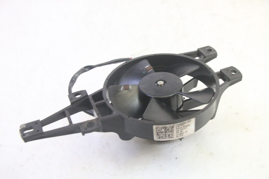 photo de VENTILADOR PIAGGIO MP3 HPE 350 (2018 - 2020) - Detalhe da peça