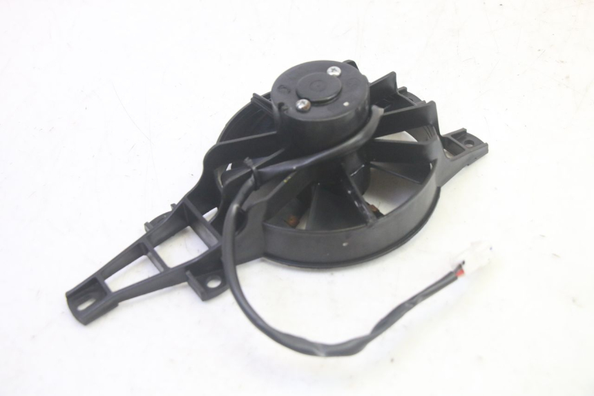photo de VENTILADOR PIAGGIO MP3 HPE 350 (2018 - 2020) - Zoom do estado de desgaste