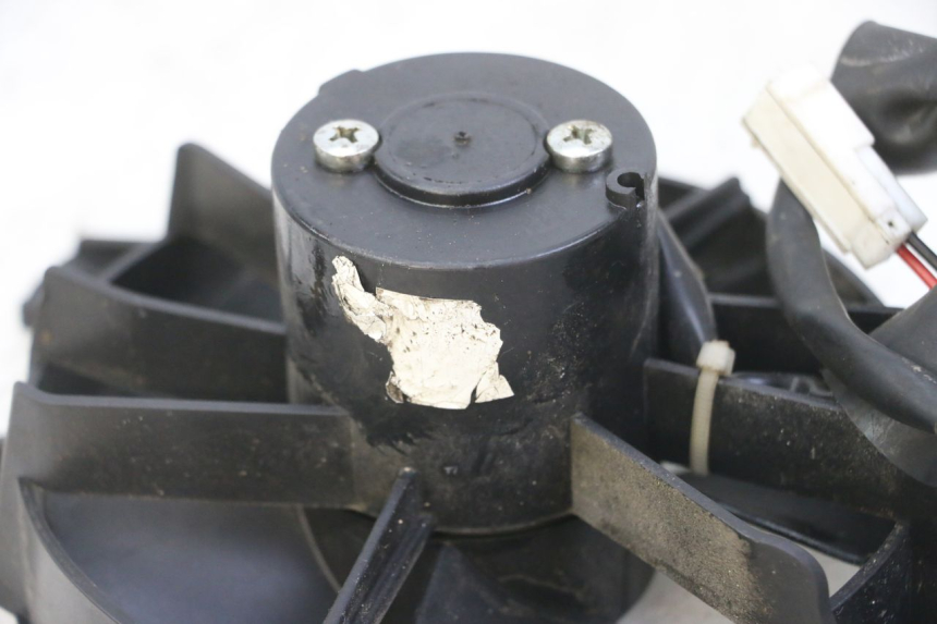 photo de VENTILADOR PIAGGIO MP3 LT 300 (2010 - 2016) - Zoom do estado de desgaste