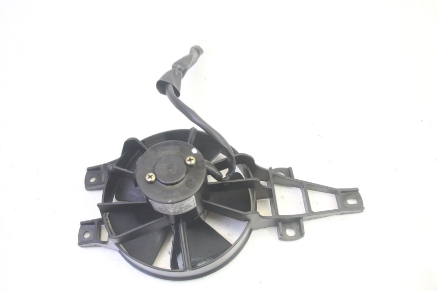 photo de VENTILADOR PIAGGIO MP3 LT 400 (2007 - 2012) - Outro ângulo de visão