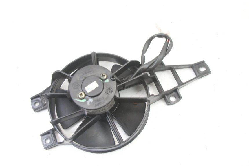 photo de VENTILADOR PIAGGIO MP3 LT 400 (2007 - 2012) - Outro ângulo de visão
