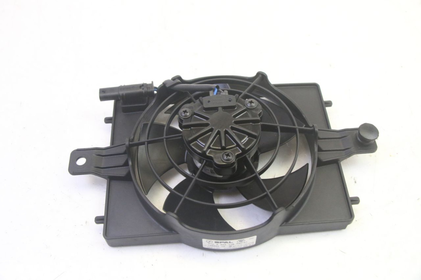 photo de VENTILADOR BMW R GS 1250 (2021 - 2024) - Outro ângulo de visão