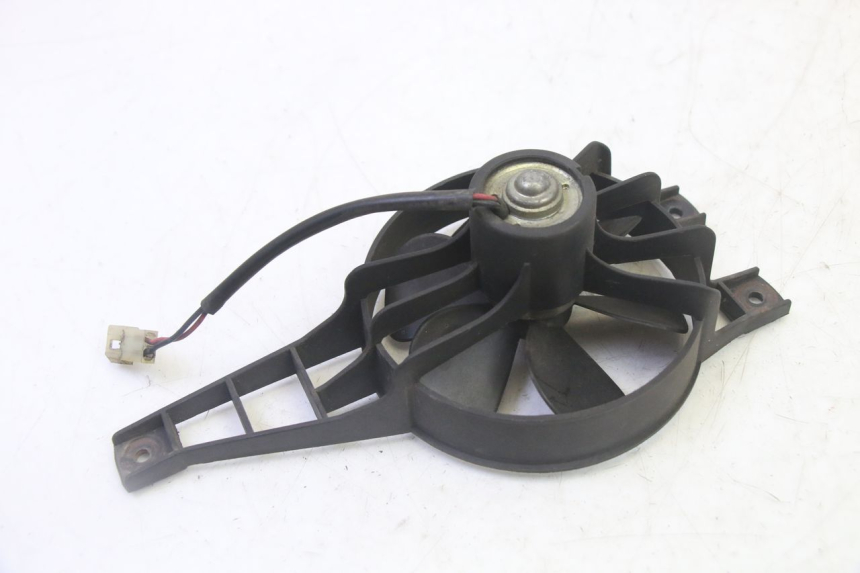 photo de VENTILADOR PEUGEOT SATELIS 125 (2006 - 2009) - Outro ângulo de visão